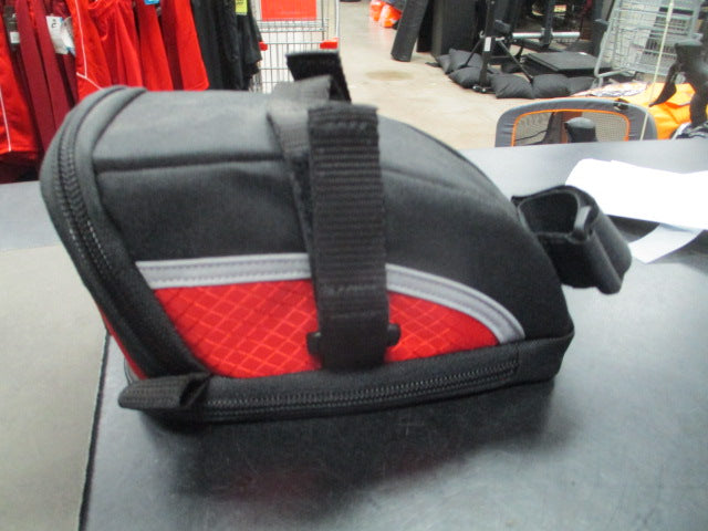 Load image into Gallery viewer, Used Serfas Under Seat Bike bag
