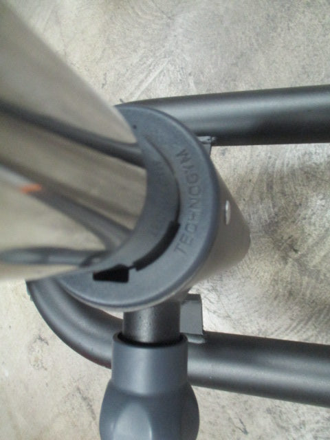 Load image into Gallery viewer, Used Techno Gym Commercial Incline decline Bench
