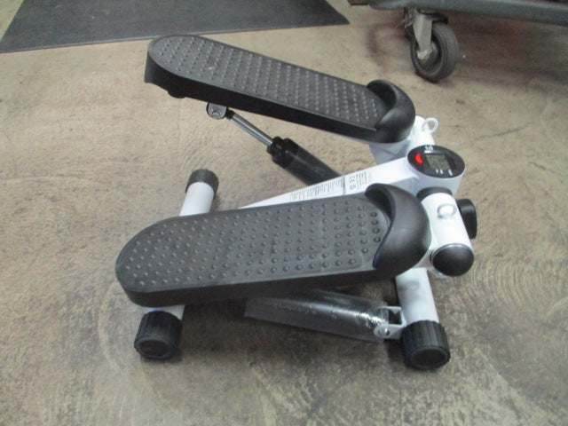Load image into Gallery viewer, Used Mahli Mini Stepper
