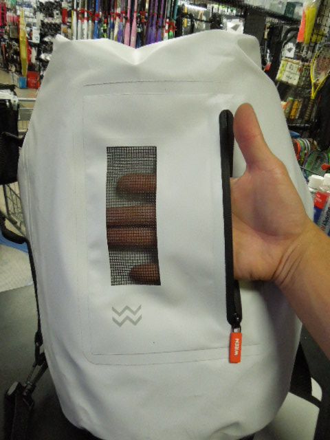 Load image into Gallery viewer, Used Wren Insulated Cooler Dry Bag With Active Liquid Cooling Sleeve
