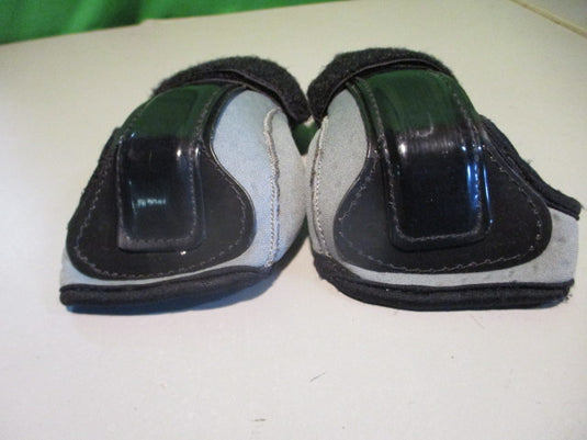 Used Dakine Size Small Skating Wrist Guards