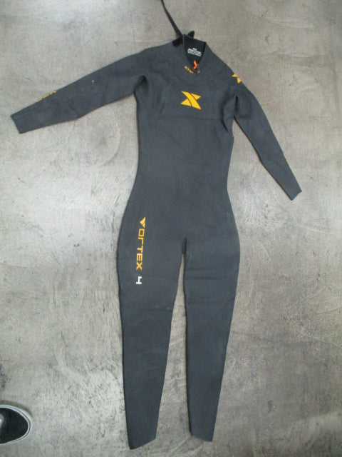 Load image into Gallery viewer, Used Xterra Vortex 4 Wetsuit Size Medium Large
