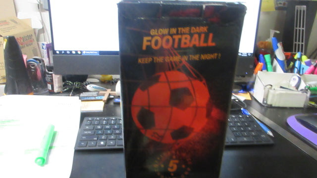 Load image into Gallery viewer, New Hot Bee Size 5 Light Up Soccer Ball Rechargeable Soccer Ball
