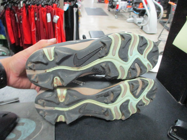 Load image into Gallery viewer, Used Nike Hyper Diamond 4 Size 10 Cleats
