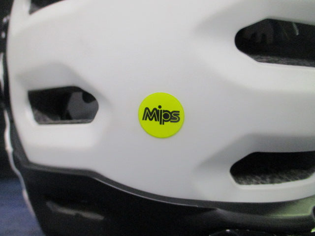 Load image into Gallery viewer, Used Bell Super 2R Mips Mountain Bicycle Helmet Size Large - 785g - 58-62cm
