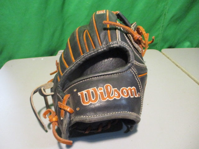 Load image into Gallery viewer, Used Wilson A2000 1716 11.5 Glove - RHT
