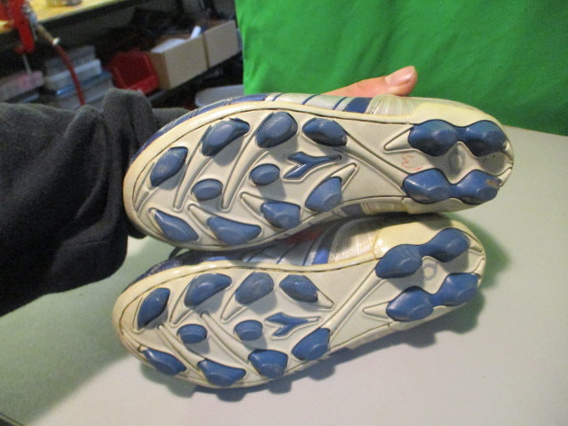 Load image into Gallery viewer, Used Diadora Size Youth 1 Soccer Cleats
