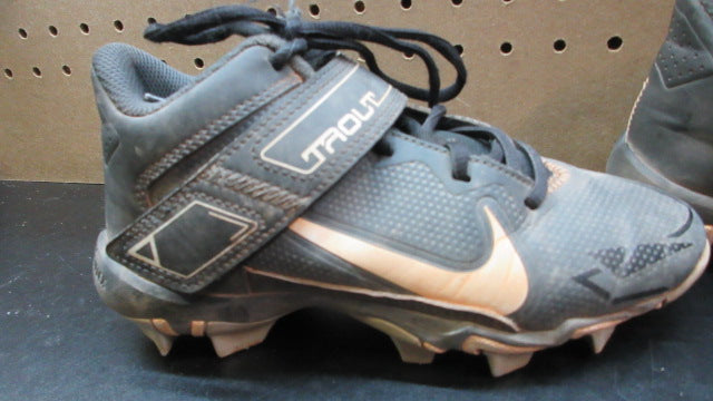 Load image into Gallery viewer, Used Nike  Force Trout 8 Keystone Baseballl Cleats - Size Youth 2
