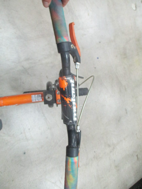 Load image into Gallery viewer, Used Mongoose Mutant 16&quot; Kids BMX Bike
