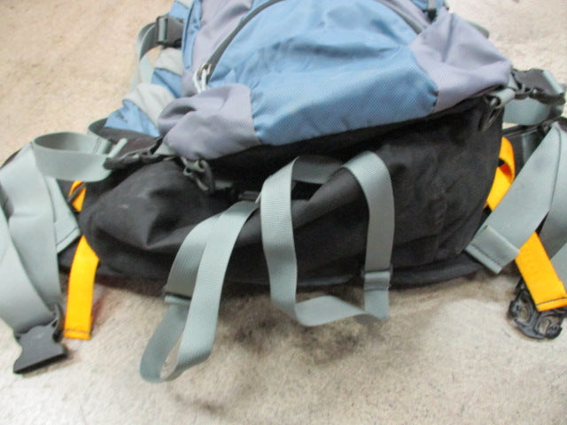 Load image into Gallery viewer, Used Marmot Femme Nikita 50 Hiking Backpack
