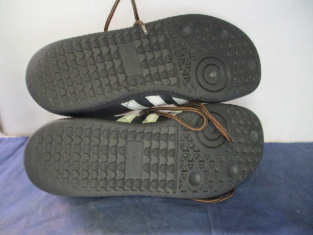 Load image into Gallery viewer, Used Adidas Samba OG Shoes Youth Size 4.5 - has wear
