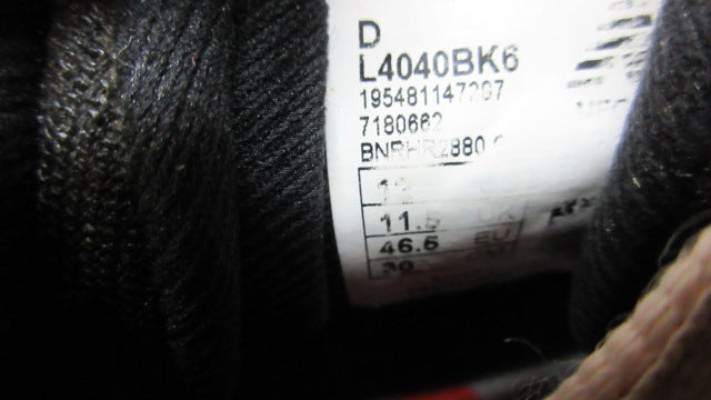 Load image into Gallery viewer, Used New Balance Metal Baseball Cleats - Size 12
