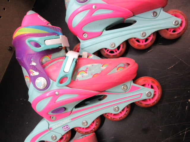 Load image into Gallery viewer, Used Roller Derby Sprinter Roller Skates/ In-line Skates - Size Youth 3-6
