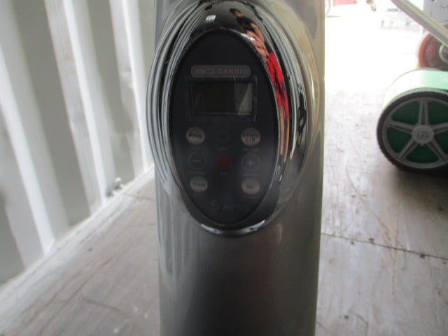 Load image into Gallery viewer, Used 3G Cardio 5 AVT Vibration Plate
