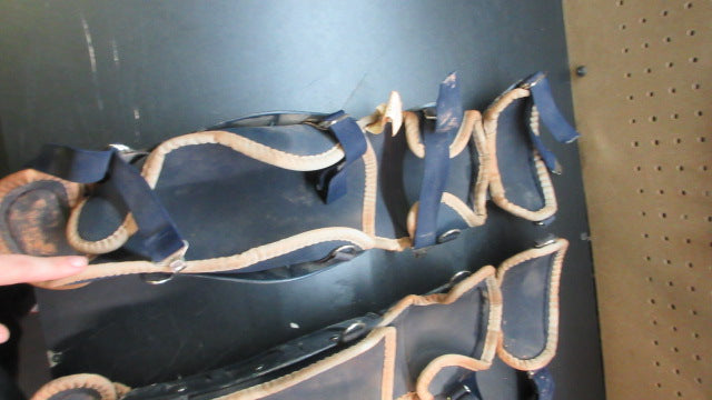 Load image into Gallery viewer, Used Under Armour Catchers Shin Guards - 7-9
