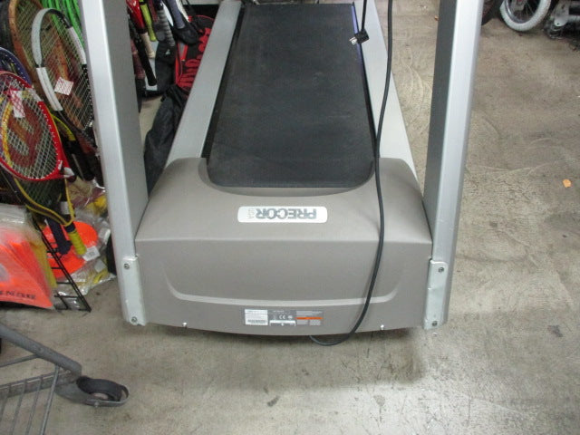 Load image into Gallery viewer, Used Precor 9.31 Treadmill
