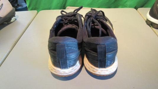 Used New Balance Turf Cleats Size 7