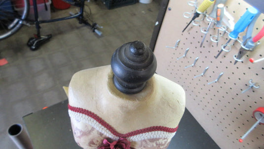 Used Table Top Female Mannequin 24"