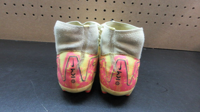 Load image into Gallery viewer, Used Nike Zoom Superfly 10 Soccer Cleats - Size 5
