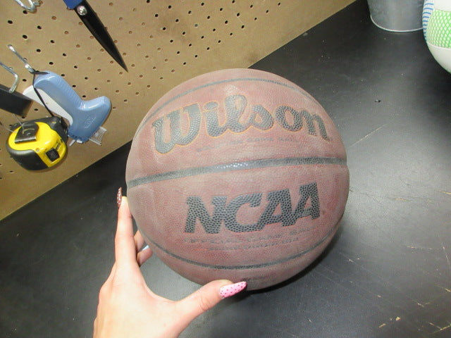 Load image into Gallery viewer, Used Wilson NCAA Official Game Basketball
