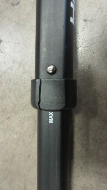 Used Hollywood Racks Bike Adapter - crack