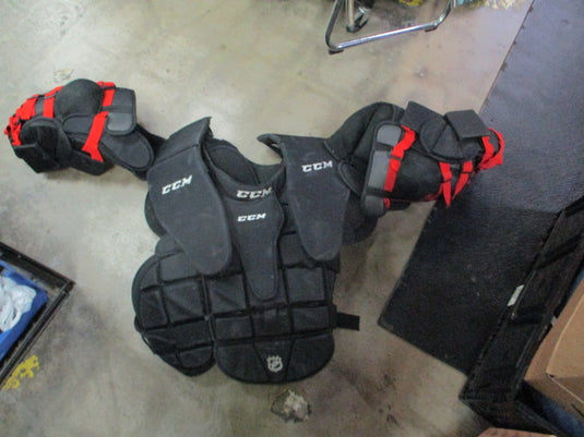 Used CCM CL500 NHL Adult Medium Goalie Pads Chest Protector with arm pads