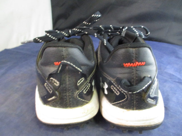 Load image into Gallery viewer, Used Under Armour Charged Turf Cleats Size 4
