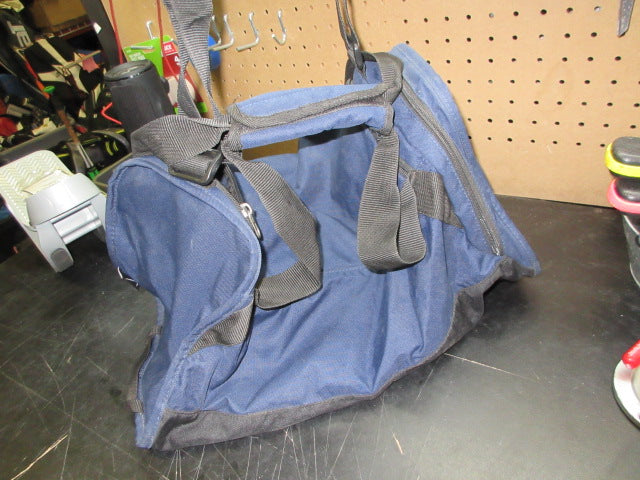 Load image into Gallery viewer, Used Nike Small Duffle Bag
