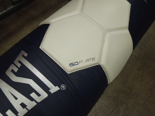 Load image into Gallery viewer, Used Everlast 85 lb Heavy Bag with Pressision Strike Pads and No Hang Straps
