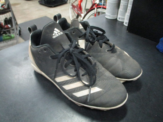 Used Adidas Cleats in Black Size 4