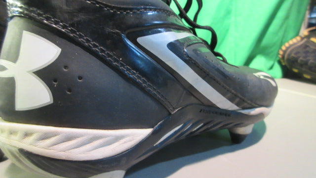 Load image into Gallery viewer, Used Under Armour Saber D Mens 8.5 Football Cleats
