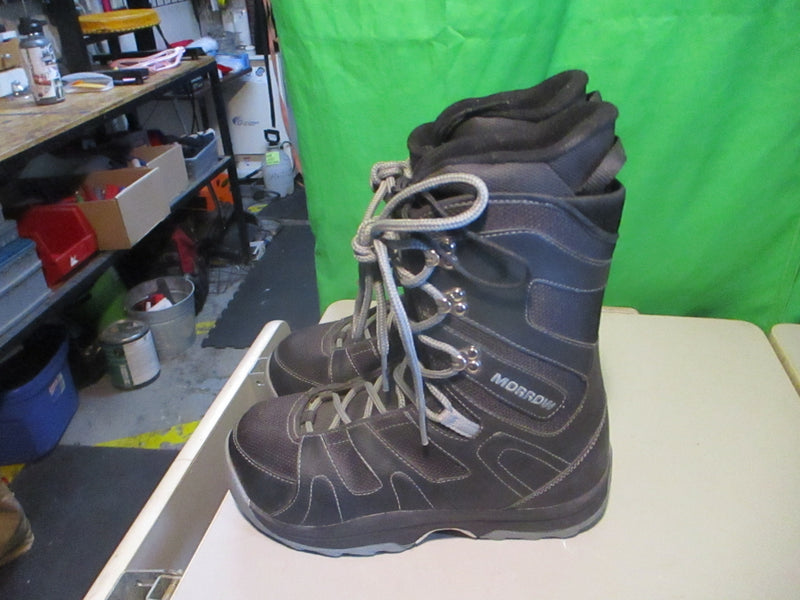 Load image into Gallery viewer, Used Morrow Men's Size 7 Snowboard Boots
