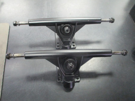 New SKATEBOARD TRUCKS Set of 2 Black