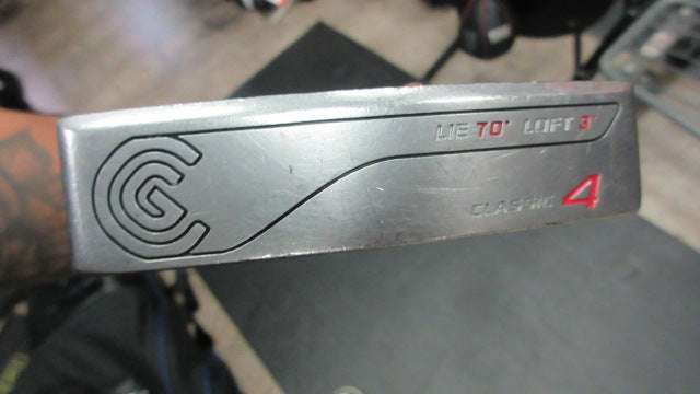 Load image into Gallery viewer, Used Cleveland 17-4 SS 340g 34&quot; Putter - RH
