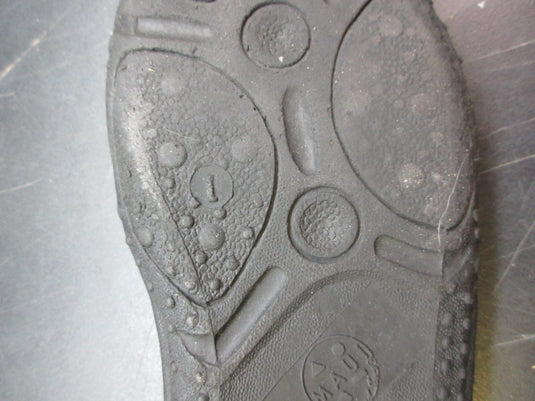 Used Maui & Sons Water Shoes - Size 1
