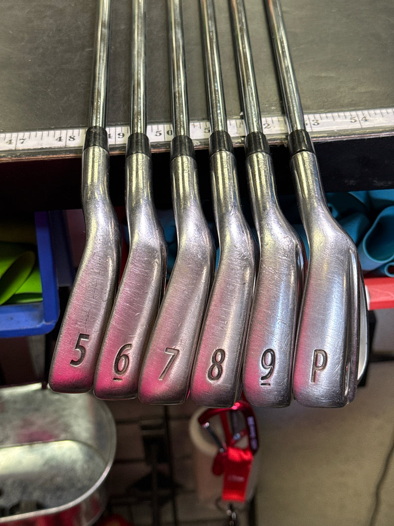 Load image into Gallery viewer, Used Titleist AP1 Dual Cavity Tungsten Nickel Core 6pc Right Hand Iron Set
