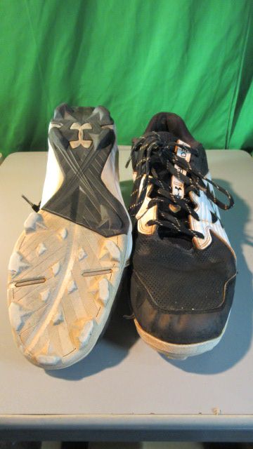 Load image into Gallery viewer, Used Under Armour Leadoff Low RM Men&#39;s Size 13 Baseball Cleat
