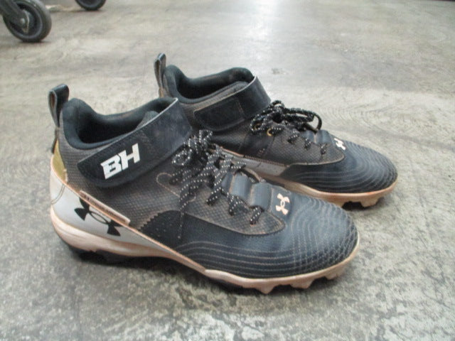 Load image into Gallery viewer, Used Under Armour BH Cleats Size 9.5
