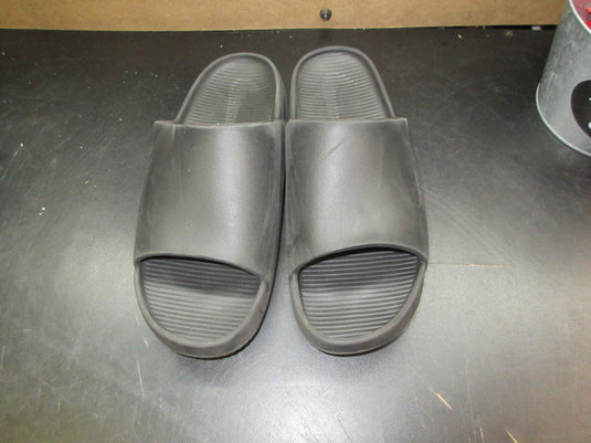 Used Nike Calm Slides