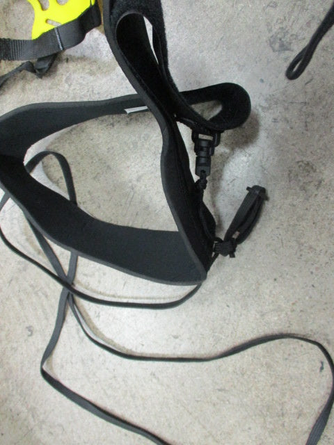Load image into Gallery viewer, Used Sklz Solo Trainer
