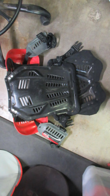 Load image into Gallery viewer, Used Fox Racing MX Chest Protector
