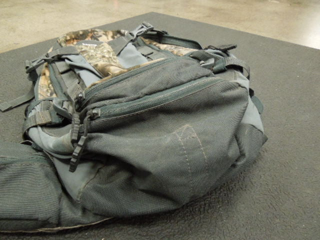 Load image into Gallery viewer, Used Rustic Ridge Hunting / Backpacking Pack with Waist Support
