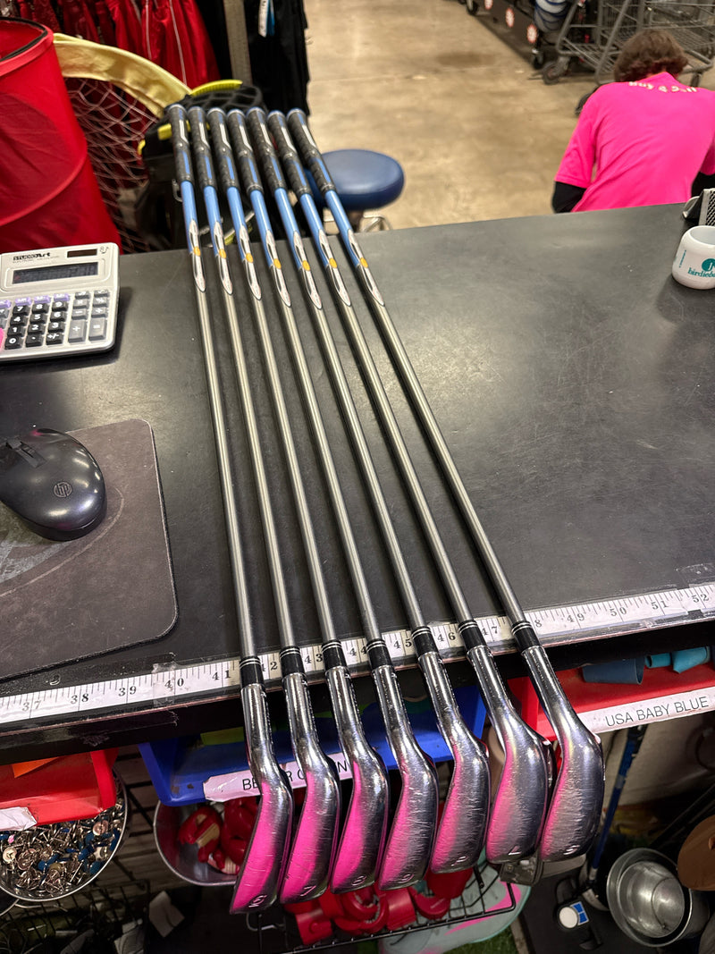Load image into Gallery viewer, Used TaylorMade RAC R7 CGB Max Right Hand Ladies 7 pc Iron Set 6-9i and PLSw
