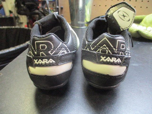 Load image into Gallery viewer, Xara Soccer Cleats Youth Size 10
