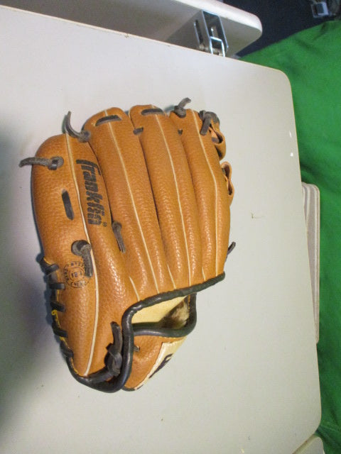 Used Franklin Ready To Play 9.5 Glove - RHT