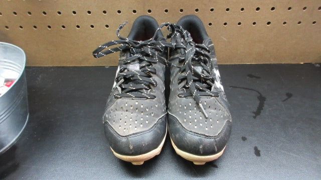 Load image into Gallery viewer, Used Under Armour Leadoff Low RM Baseball Cleats - Size Youth 2
