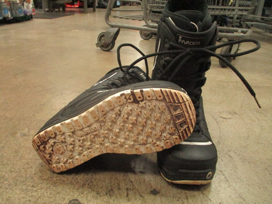 Used Burton Invader Snowboard Boots Size 10.5