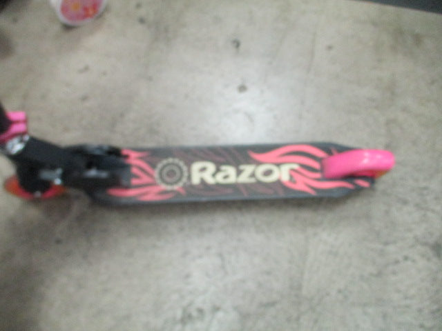 Load image into Gallery viewer, Used Razor Black Label Folding Scooter
