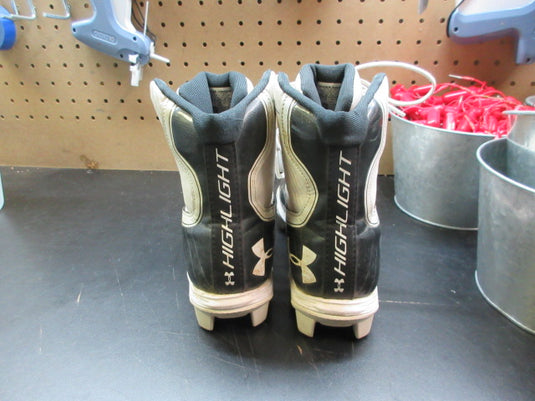 Used Under Armour Men's Highlight RM Football Cleats - Size Youth 5.5