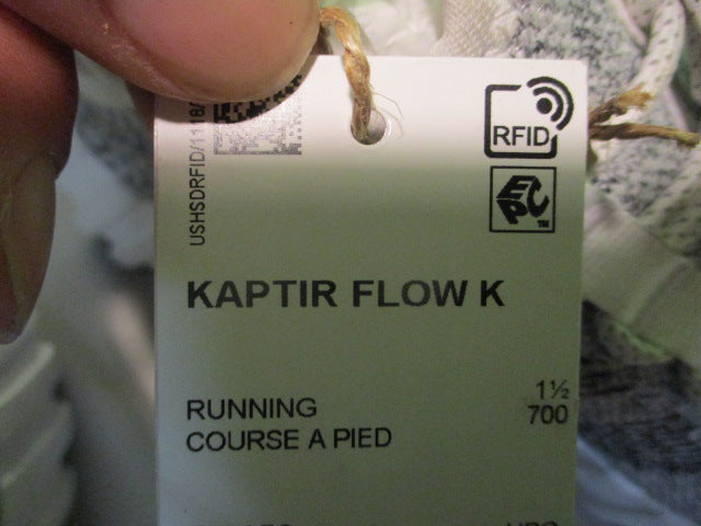 Load image into Gallery viewer, Used Adidas Kaptir Flow K Size 2 Sneakers
